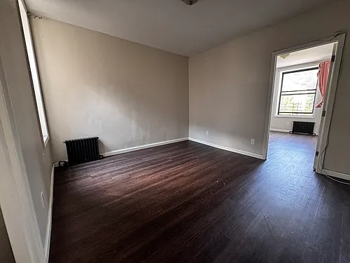 1039 College Ave #3F Photo 1