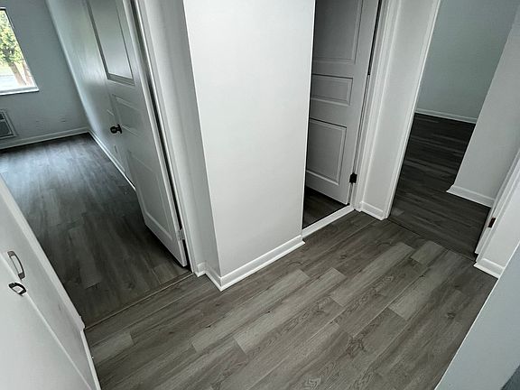 Hallway to bedrooms and main bath