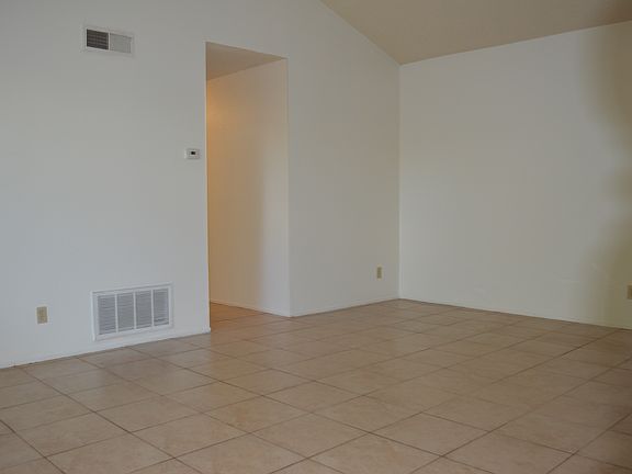 5th image of 1218 Evelyn Ln