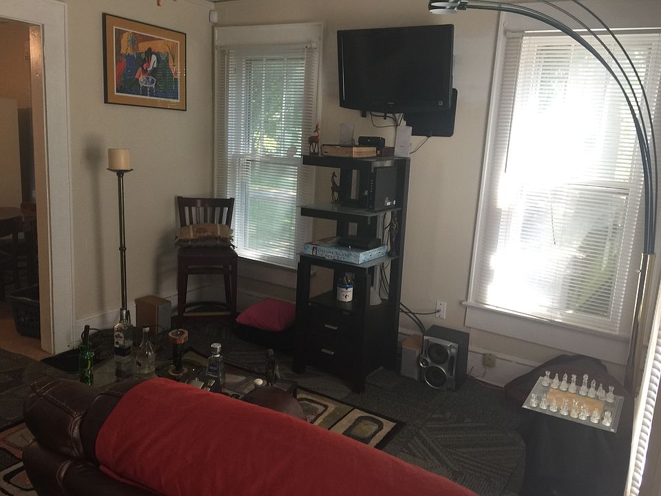 2nd image of 4850 Ben Hill Rd