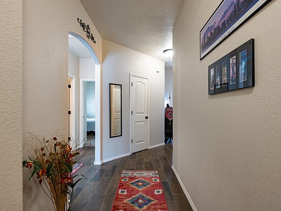 4th image of 2721 Wilder Loop NE