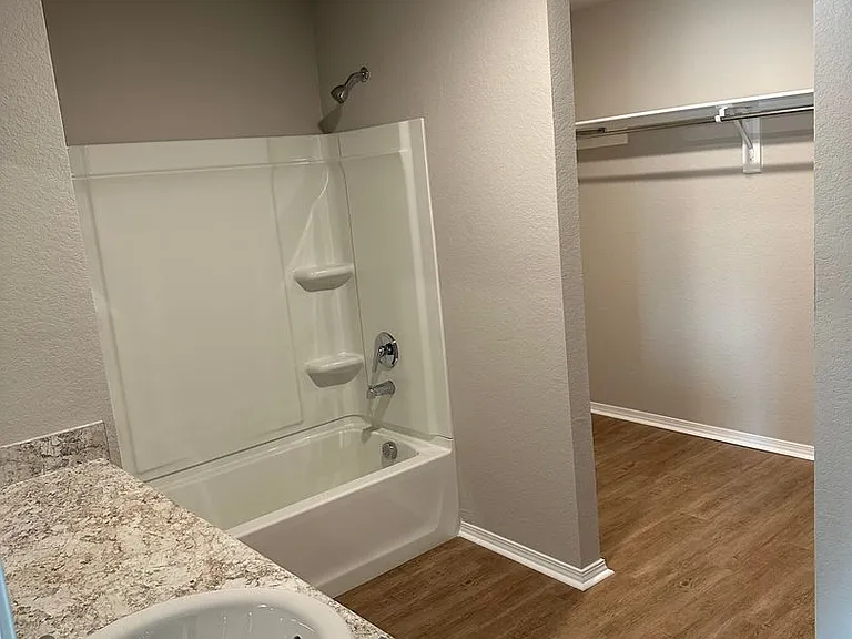 114 Jo Park Ln — Photo 12