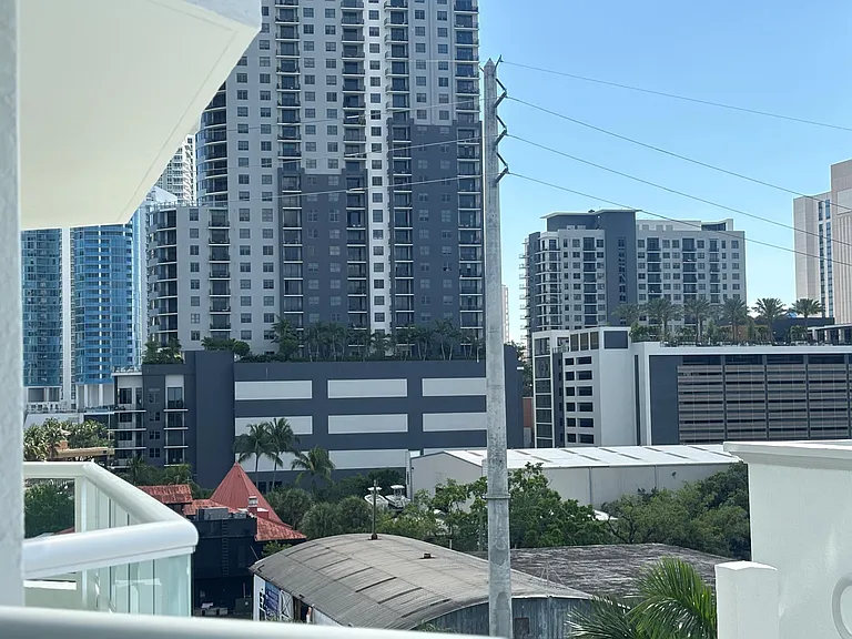 401 SW 4th Ave #700 — Photo 17