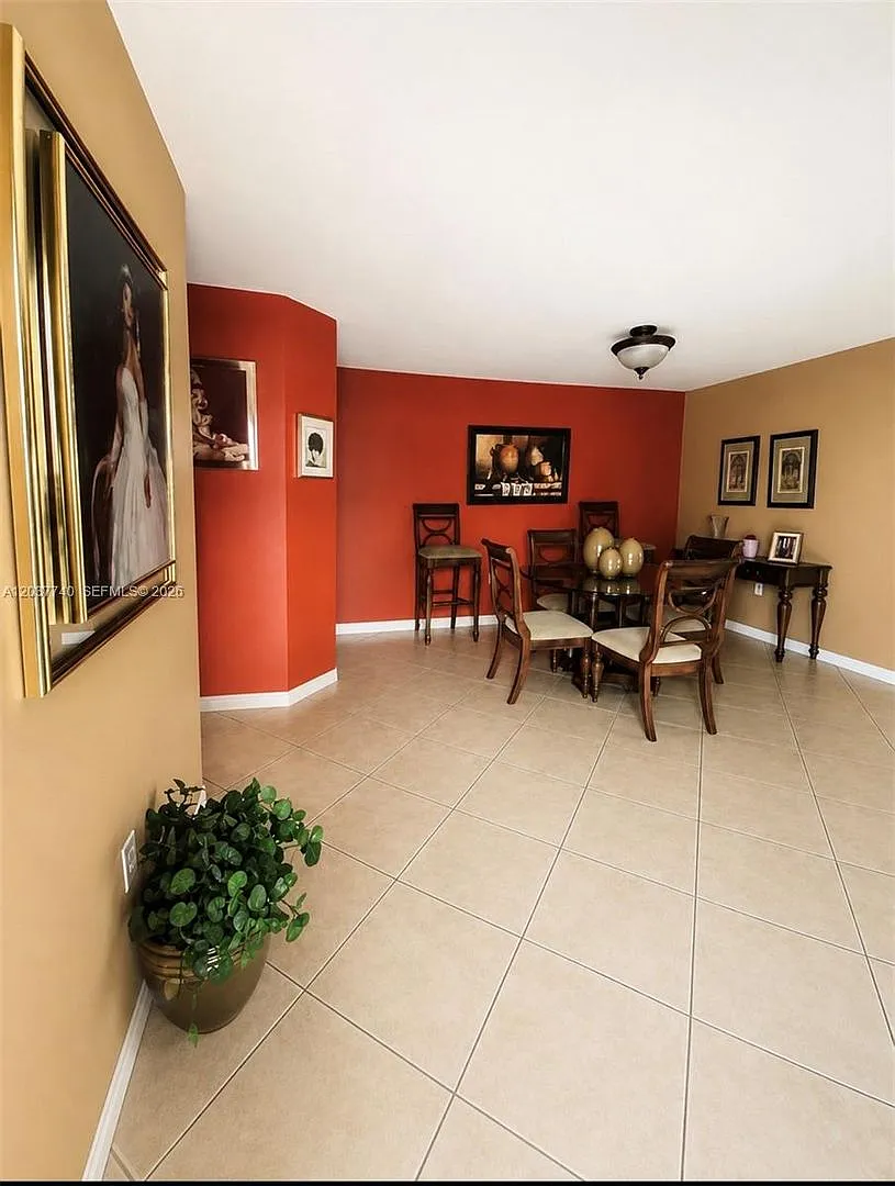 16355 SW 46th Terrace 16355, Miami, FL 33185 - 3863 — Photo 3