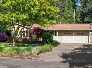18552 Edgewood Ct, Lake Oswego, OR 97035
