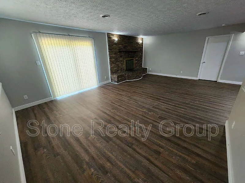 2 bed, 2.0 bath, $950 — Photo 2