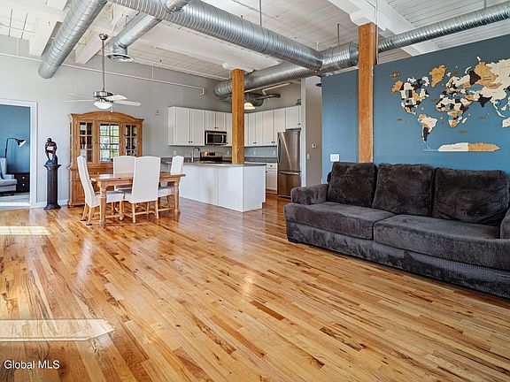 4th image of 387 3rd Avenue #304
