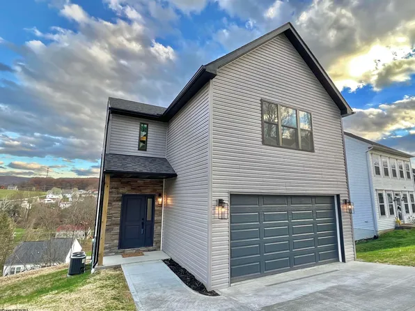 132 Brookdale Dr, Morgantown, WV 26508