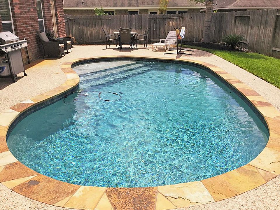 1st image of 8619 Cedar Walk Dr