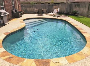 8619 Cedar Walk Dr, Tomball, TX 77375