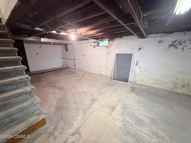 130 Iron St — Photo 10