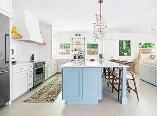 833 Avon Rd, West Palm Beach, FL 33401