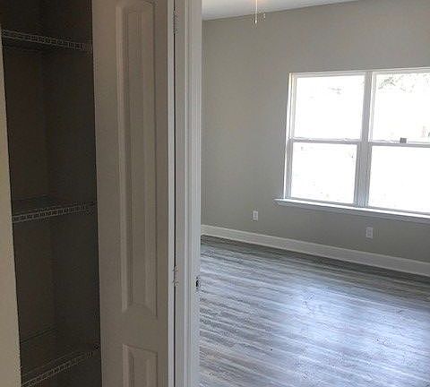 5th image of 17 & 19 25th St NE #19