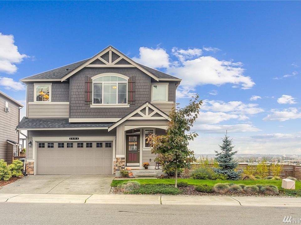Stunning Valley & Mountain Views 