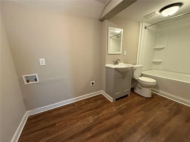 35 Quarry St — Photo 4