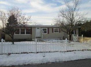 115 10th St, Leominster, MA 01453