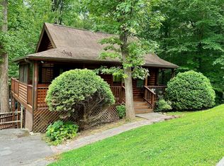 3002 Eagles Claw Way, Pigeon Forge, TN 37863