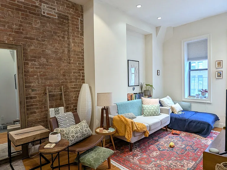 330 W 86th St #9 — Photo 2