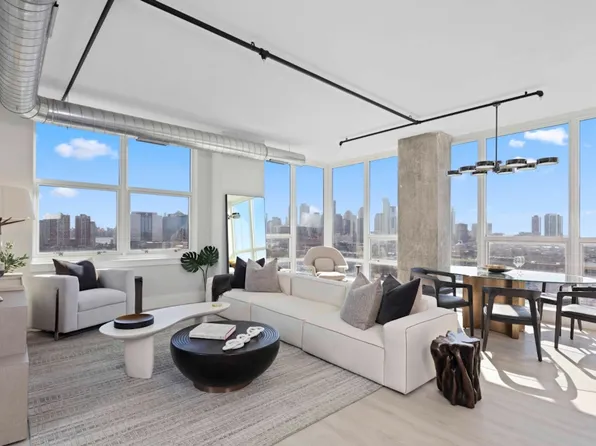 315 15th Street image 8 of 17