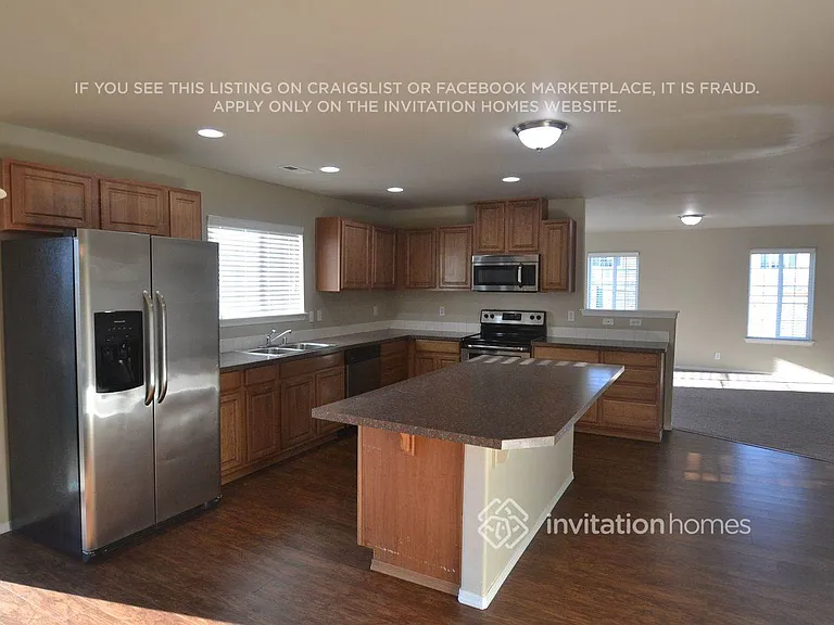 9702 183rd Street Ct E — Photo 2