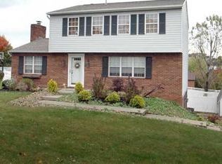 35 Barri Dr, Irwin, PA 15642
