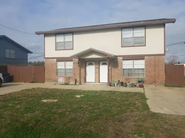 1948 Woodcrest St #1948, Corpus Christi, TX 78418