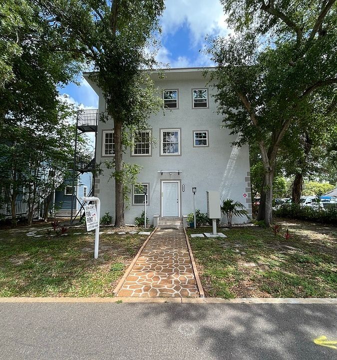 1st image of 306 Turner St #2