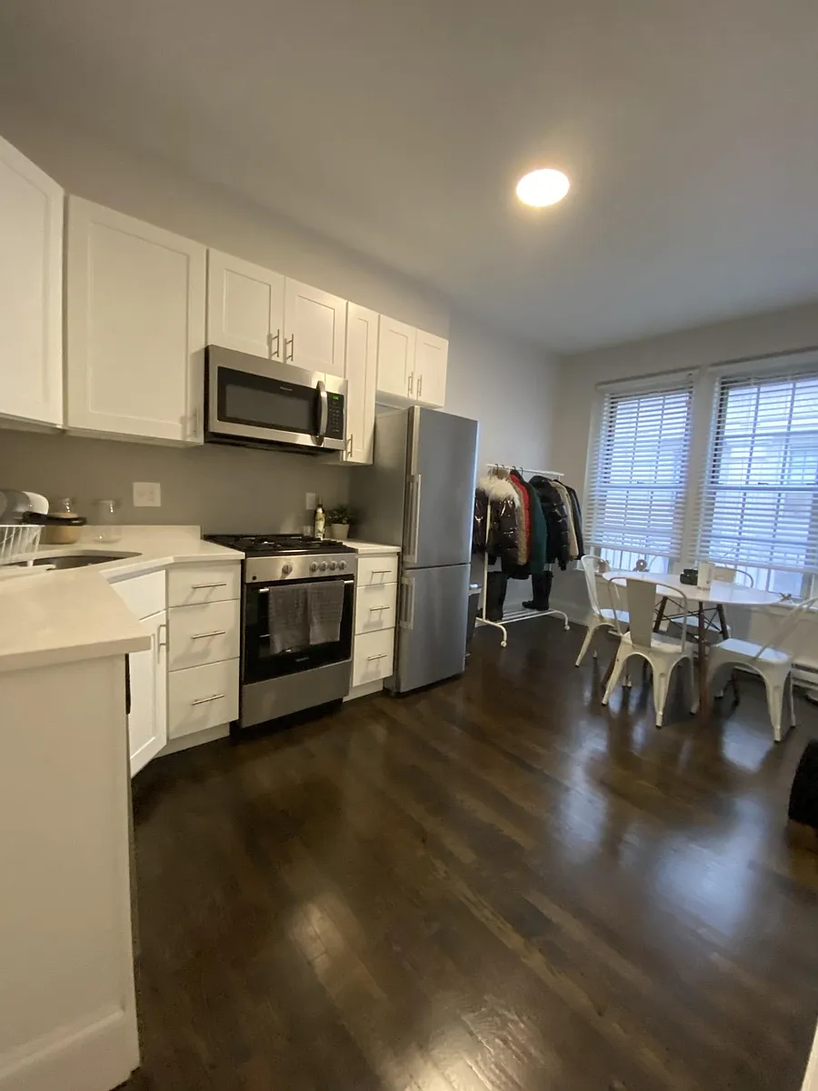 Building Photo - 24 Clearway St #11