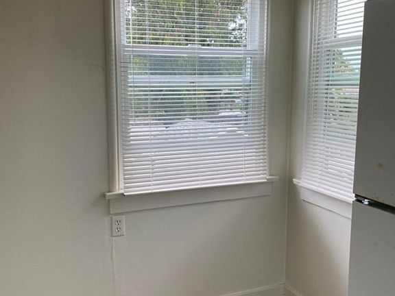 3rd image of 21625 E Cliff Dr APT C