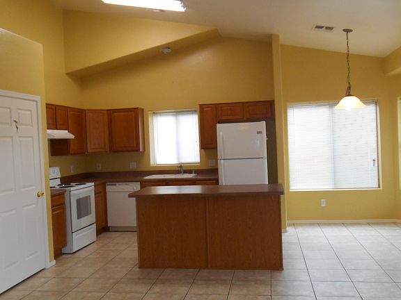 2nd image of 4110 W Yukon Dr