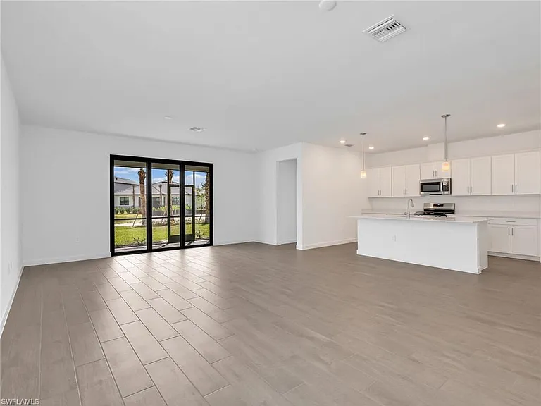 19228 Gentry Pl — Photo 7