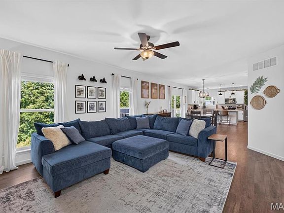 2nd image of 17538 Wyman Ridge Dr