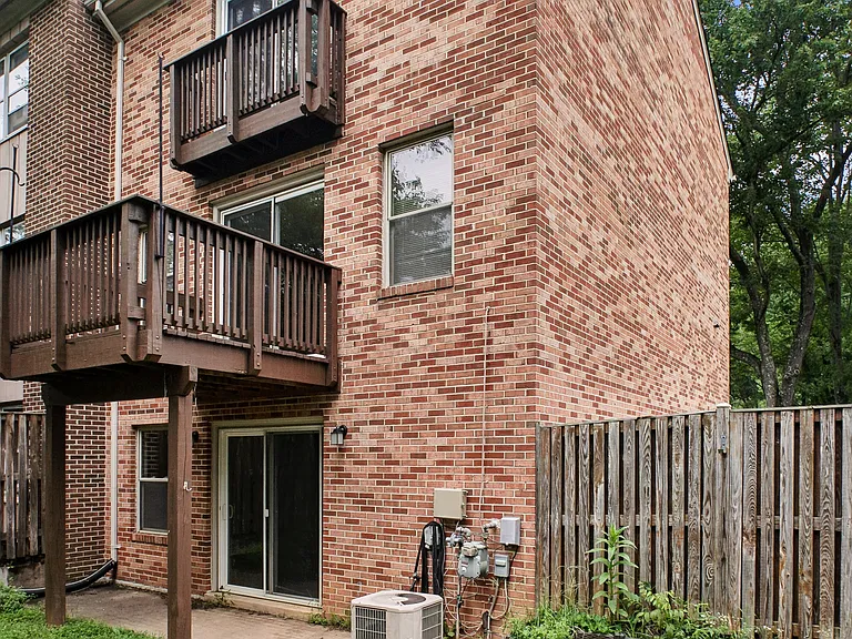 5128 Cliffhaven Dr — Photo 40