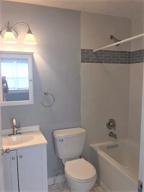 5 bed, 1136 sqft, $2,475 — Photo 3