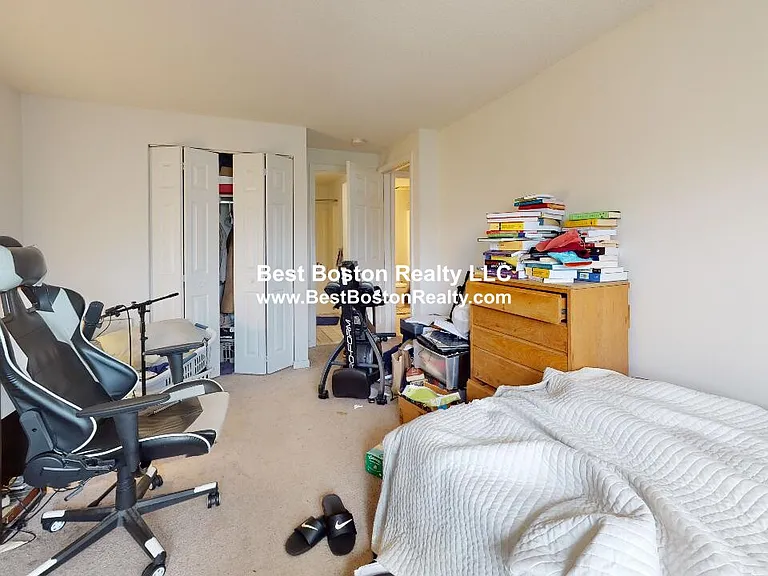 175 Beacon St #406 — Photo 7