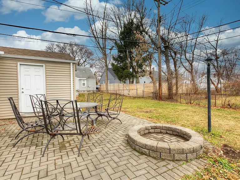 Firepit and patio
