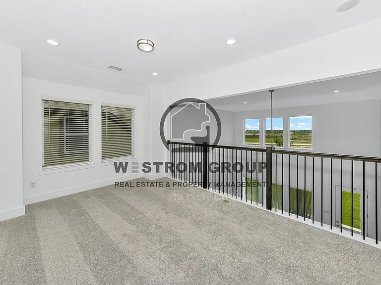 17229 Oxborough Dr — Photo 27