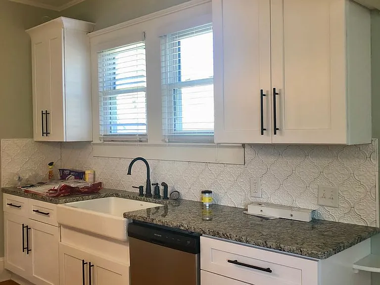 113 York Ave — Photo 13