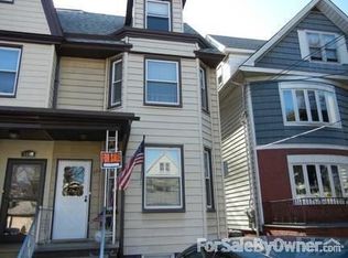 122 W 34th St, Bayonne, NJ 07002