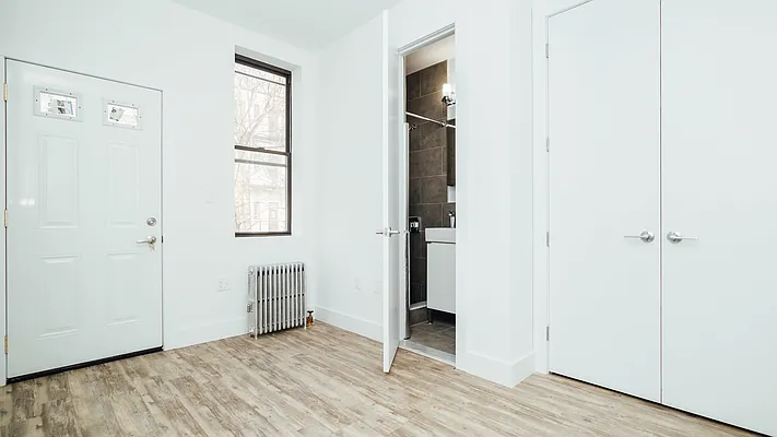 Rented by Nooklyn NYC LLC | media 7