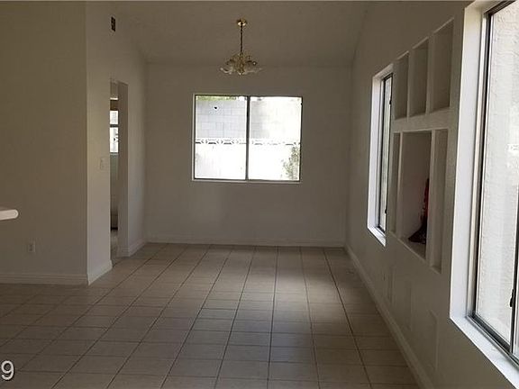 3rd image of 5630 Fairlight Dr