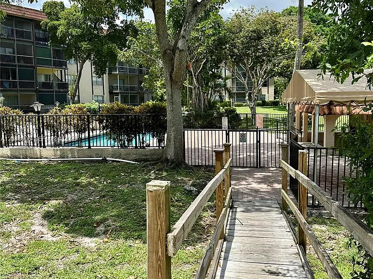 6201 N Falls Circle Dr #212 — Photo 19