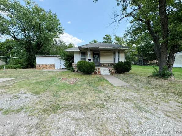 220 N Katy Ave, Hominy, OK 74035