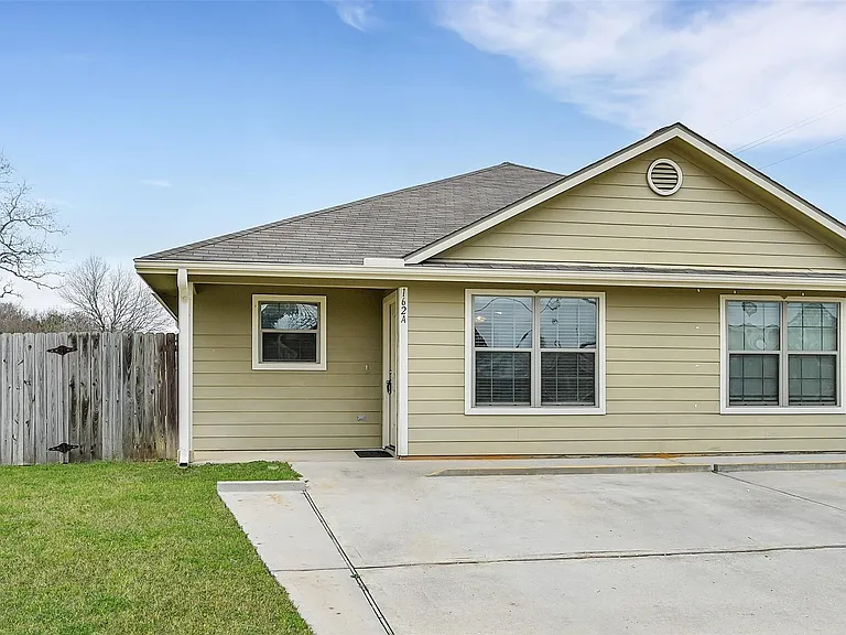 163 S Bend Ct #A — Photo 37
