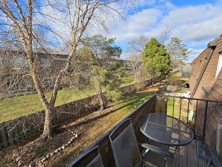 805 Grove Dr — Photo 6
