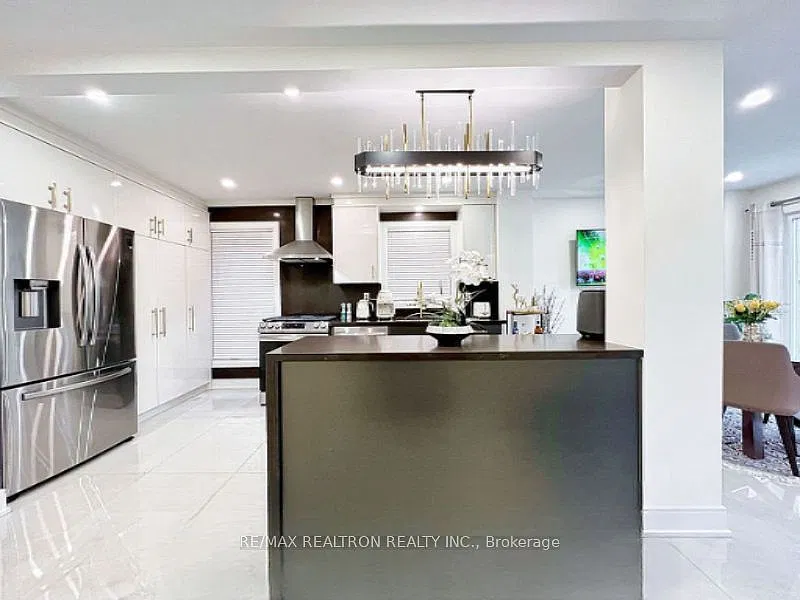3 bed, $4,500 — Photo 3