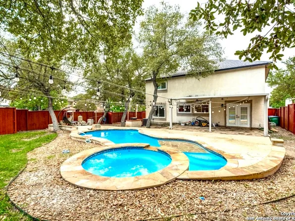 10402 Stonewind Pl, San Antonio, TX 78254