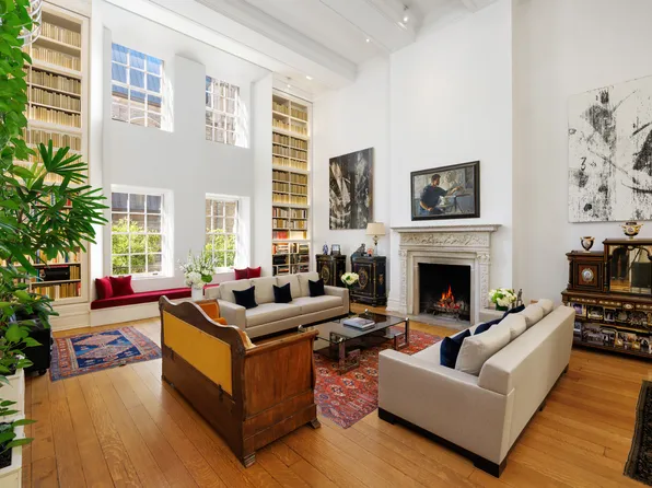 137 East 66th Street image 2 of 17