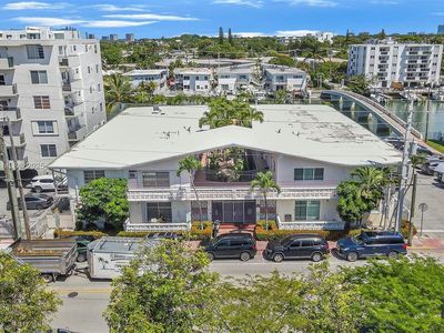 8040 Tatum Waterway Dr APT 6, Miami Beach, FL, 33141