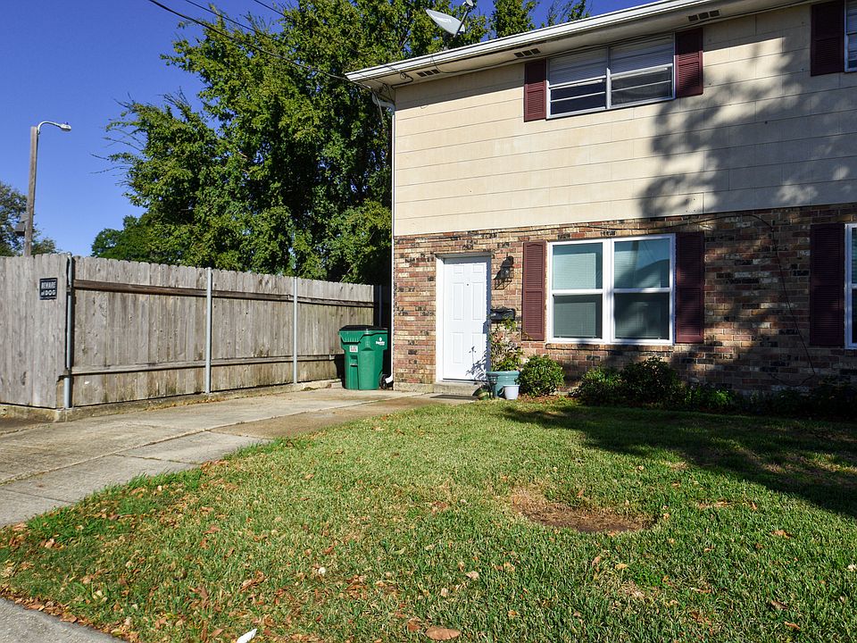 1st image of 707 Cleary Ave #1